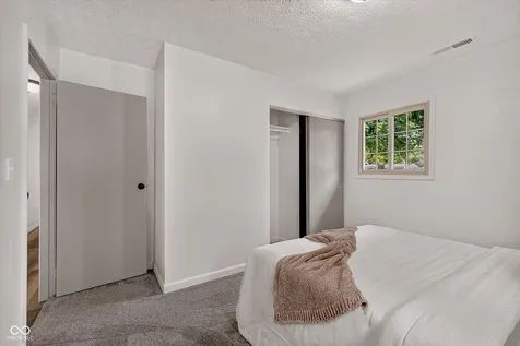 1012 Fenley Drive Lebanon IN 46052