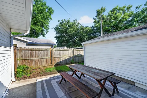1012 Fenley Drive Lebanon IN 46052