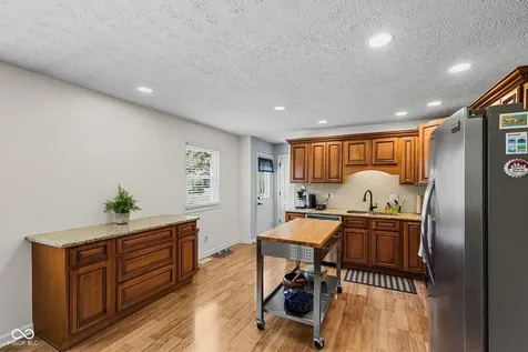 5202 Flintstone Drive Indianapolis IN 46237
