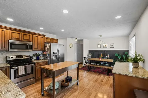 5202 Flintstone Drive Indianapolis IN 46237