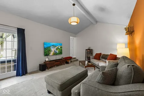5202 Flintstone Drive Indianapolis IN 46237