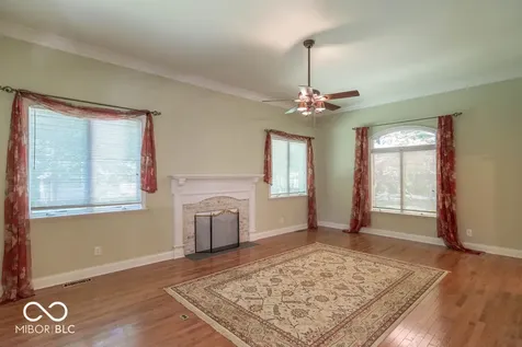 8620 Auburn Ridge Martinsville IN 46151