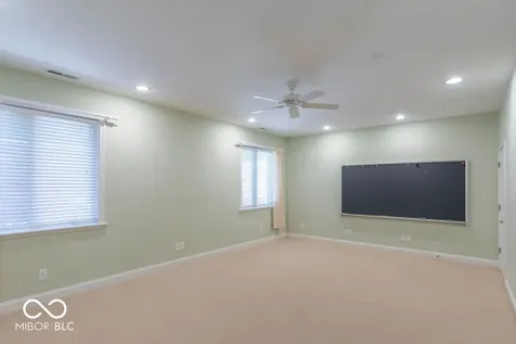 8620 Auburn Ridge Martinsville IN 46151