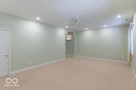 8620 Auburn Ridge Martinsville IN 46151