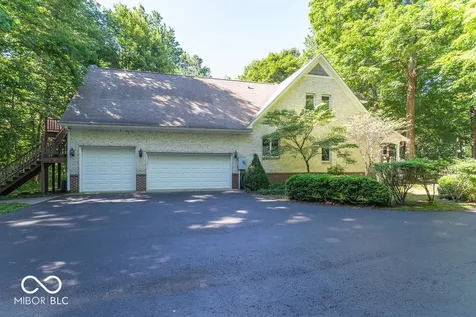 8620 Auburn Ridge Martinsville IN 46151