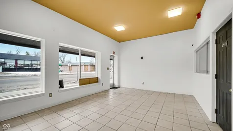4602 E 10th Street Indianapolis IN 46201