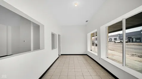 4602 E 10th Street Indianapolis IN 46201