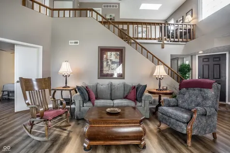 7404 Harbour Isle Indianapolis IN 46240