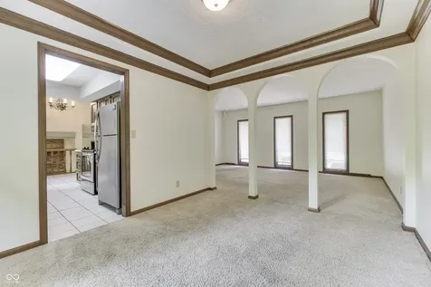 6843 Glacier Drive Indianapolis IN 46217