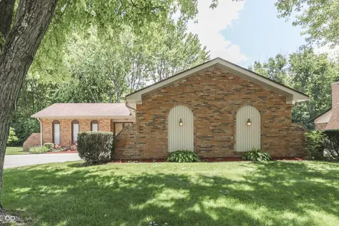 6843 Glacier Drive Indianapolis IN 46217