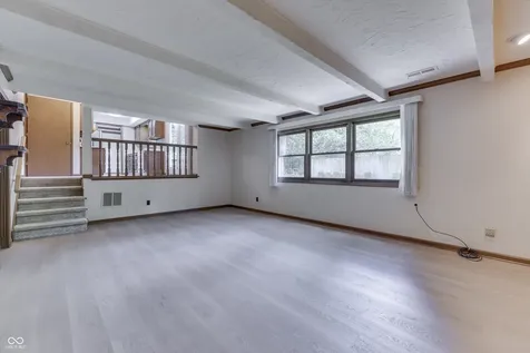 6843 Glacier Drive Indianapolis IN 46217