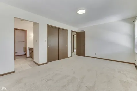 6843 Glacier Drive Indianapolis IN 46217