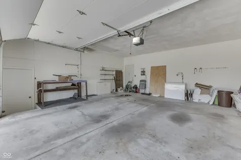 6843 Glacier Drive Indianapolis IN 46217