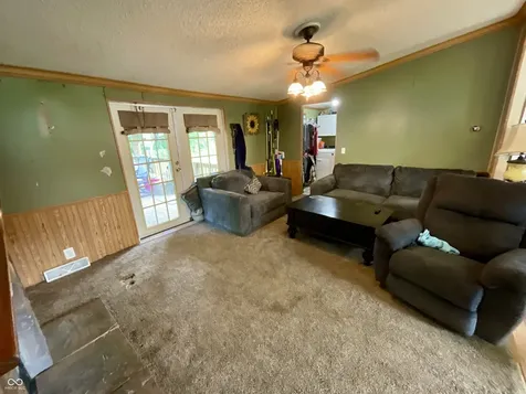67 S Sunnyside Lane Spencer IN 47460