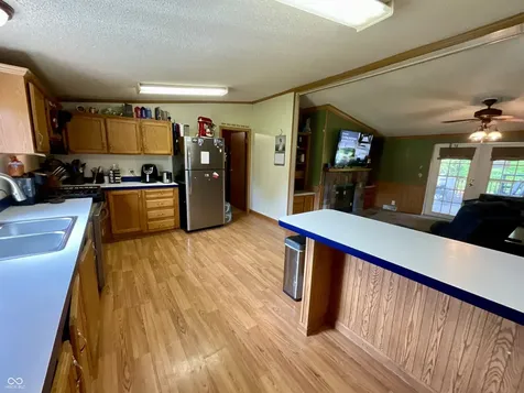 67 S Sunnyside Lane Spencer IN 47460