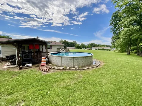 67 S Sunnyside Lane Spencer IN 47460
