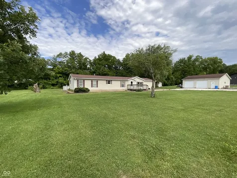 67 S Sunnyside Lane Spencer IN 47460