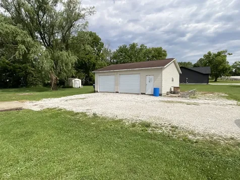67 S Sunnyside Lane Spencer IN 47460