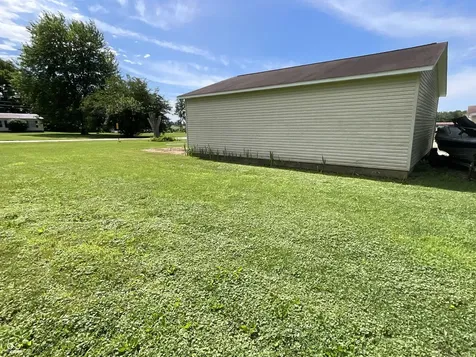 67 S Sunnyside Lane Spencer IN 47460