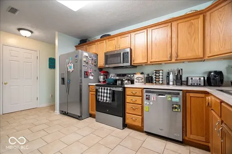 426 Waterford Lane Avon IN 46123
