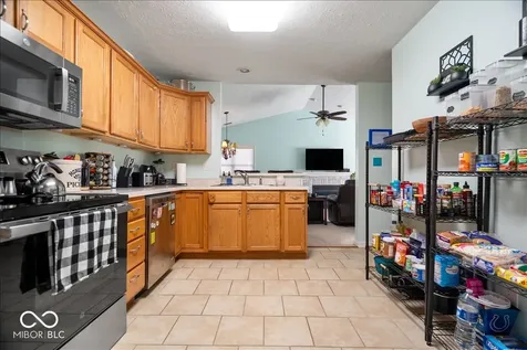 426 Waterford Lane Avon IN 46123