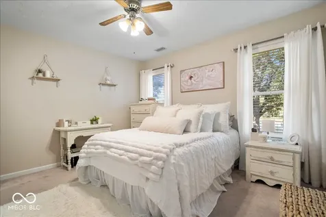 426 Waterford Lane Avon IN 46123