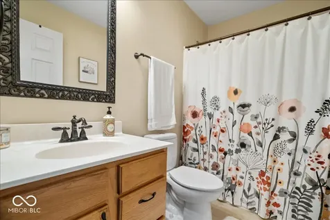 426 Waterford Lane Avon IN 46123