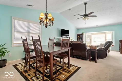 426 Waterford Lane Avon IN 46123