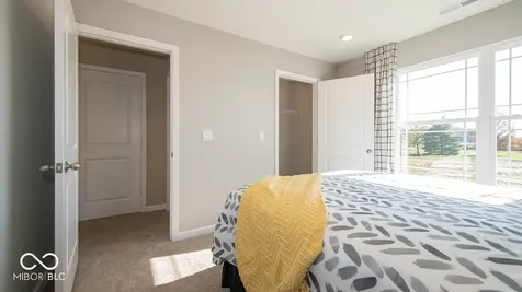 6096 Camarillo Drive Whitestown IN 46075