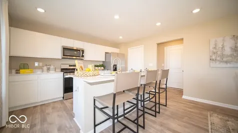 6096 Camarillo Drive Whitestown IN 46075