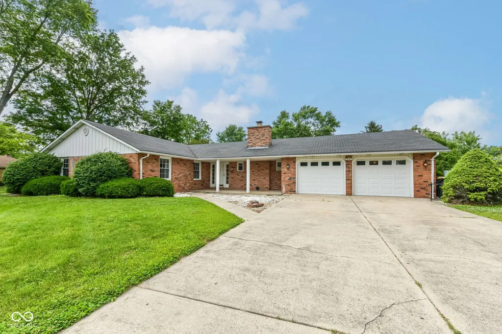 2526 Albert Street Anderson IN 46012