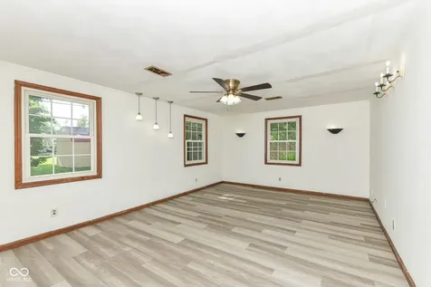 2526 Albert Street Anderson IN 46012