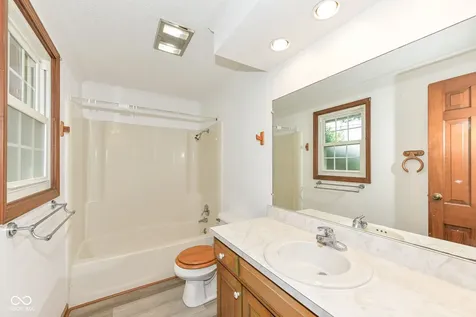 2526 Albert Street Anderson IN 46012