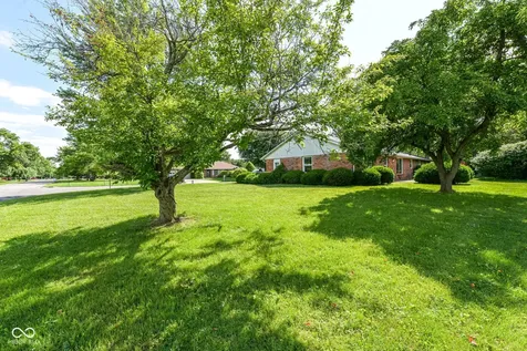 2526 Albert Street Anderson IN 46012