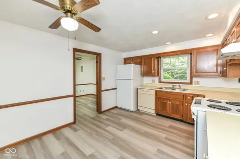 2526 Albert Street Anderson IN 46012