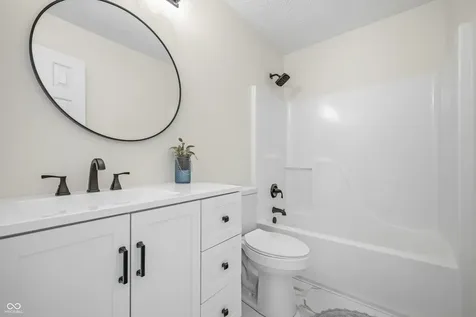5711 Thompson Park Boulevard Indianapolis IN 46237