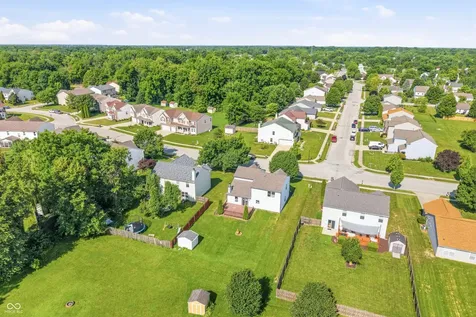 5711 Thompson Park Boulevard Indianapolis IN 46237