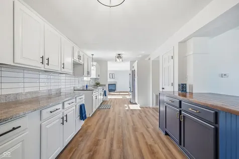 5711 Thompson Park Boulevard Indianapolis IN 46237