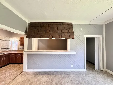 8724 Shelby Street Indianapolis IN 46227