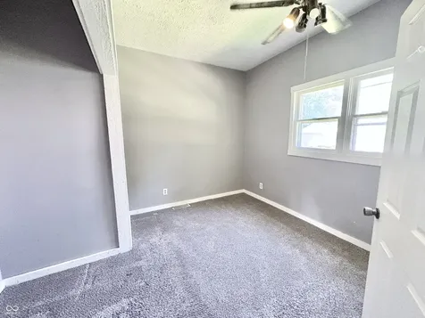 8724 Shelby Street Indianapolis IN 46227