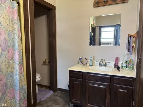 8724 Shelby Street Indianapolis IN 46227