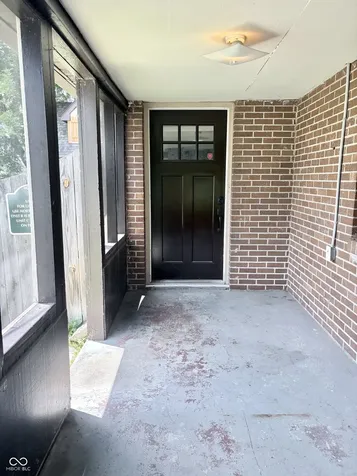 8724 Shelby Street Indianapolis IN 46227