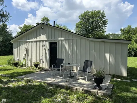 8724 Shelby Street Indianapolis IN 46227