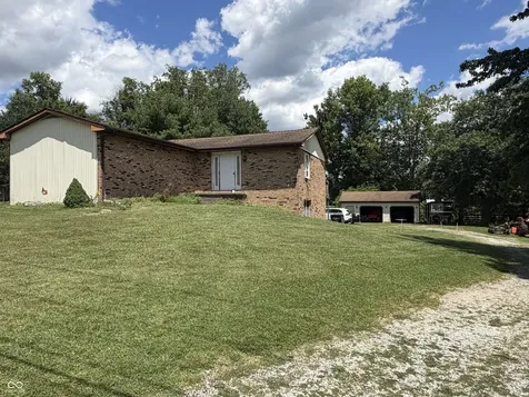 8137 N Us Highway 31 Seymour IN 47274