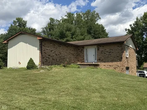 8137 N Us Highway 31 Seymour IN 47274