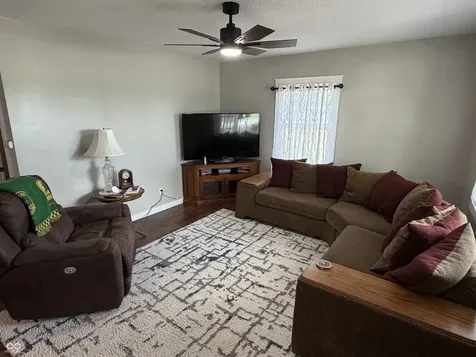 9313 S State Road 109 Markleville IN 46056