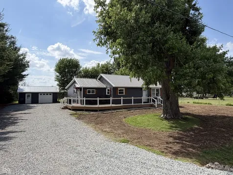 9313 S State Road 109 Markleville IN 46056
