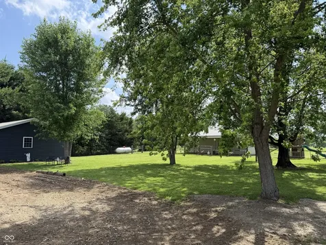 9313 S State Road 109 Markleville IN 46056