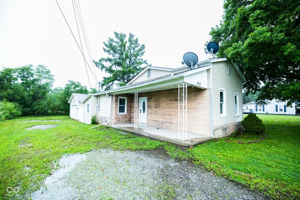 315 E Seward Street Russiaville IN 46979