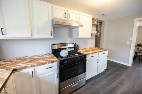 315 E Seward Street Russiaville IN 46979